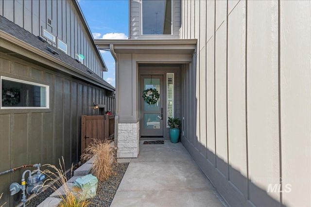 2543 S Via Privada Lane, Boise, ID 83716
