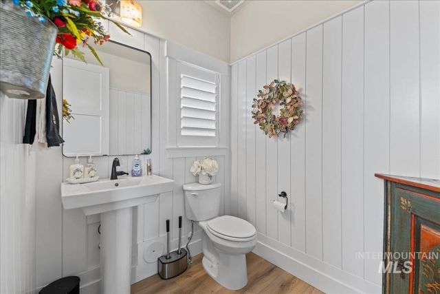 2543 S Via Privada Lane, Boise, ID 83716