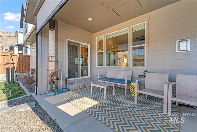 2543 S Via Privada Lane, Boise, ID 83716