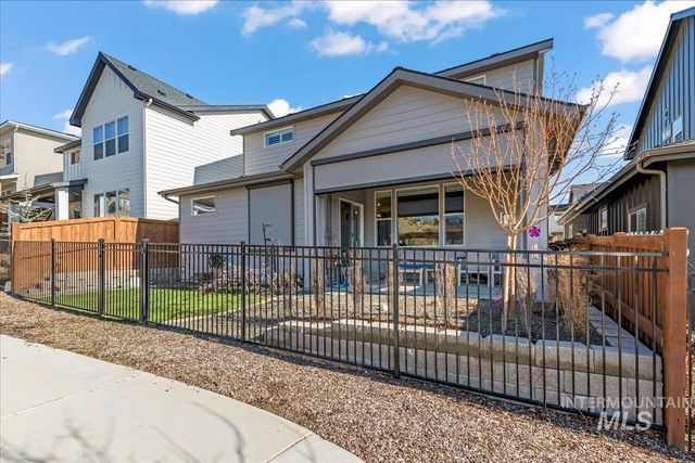 2543 S Via Privada Lane, Boise, ID 83716