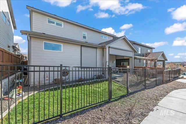 2543 S Via Privada Lane, Boise, ID 83716