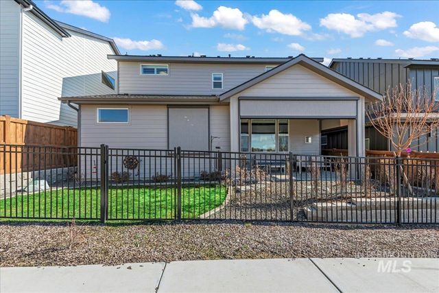 2543 S Via Privada Lane, Boise, ID 83716