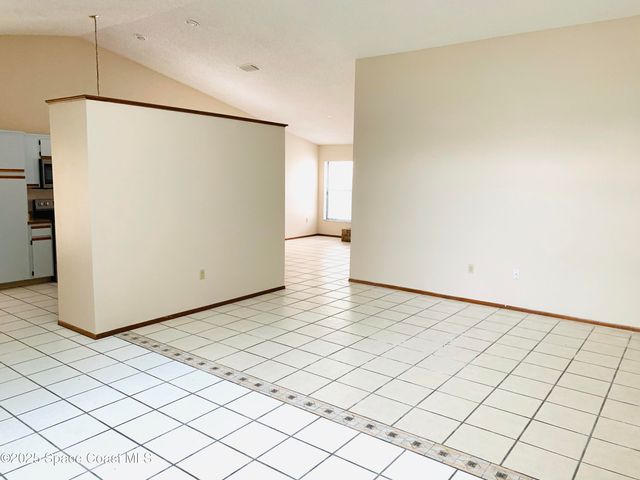 1524 Clover Circle, Melbourne, FL 32935