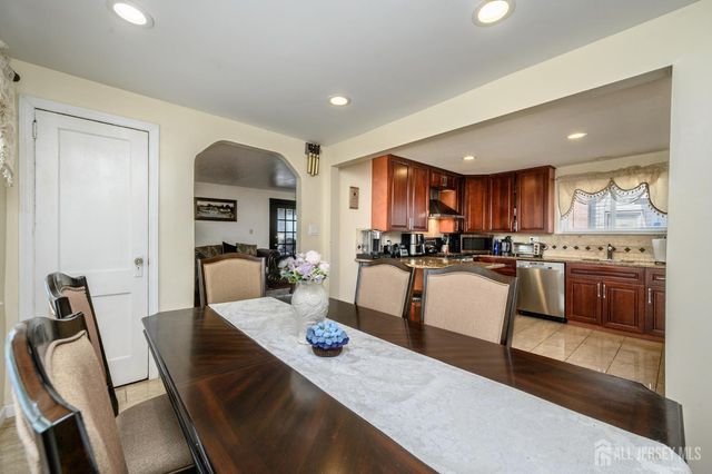 716 4th Street, Lyndhurst, NJ 07071