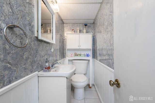 716 4th Street, Lyndhurst, NJ 07071