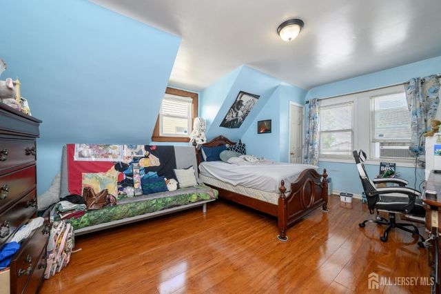 716 4th Street, Lyndhurst, NJ 07071