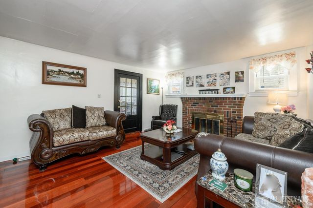 716 4th Street, Lyndhurst, NJ 07071