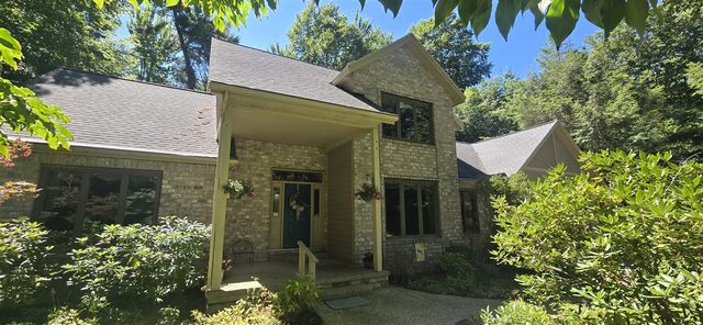 913 W Wellington Court, Muskegon, MI 49441