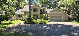 913 W Wellington Court, Muskegon, MI 49441