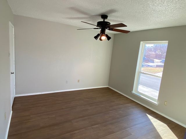 134 Main Place, Euless, TX 76040