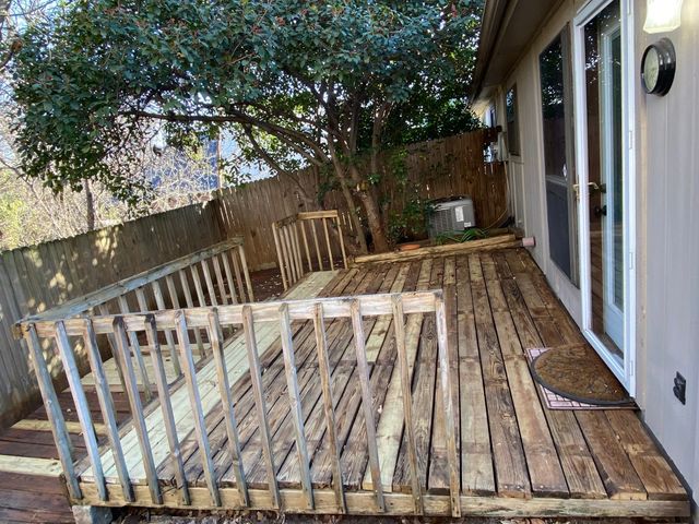 134 Main Place, Euless, TX 76040