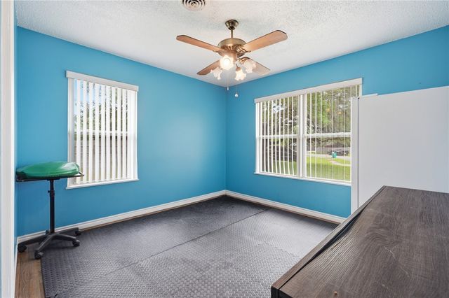 1268 Oak Park Dr, Aransas Pass, TX 78336