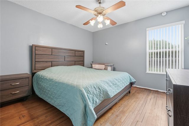 1268 Oak Park Dr, Aransas Pass, TX 78336