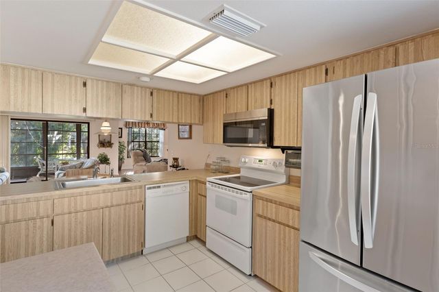 6606 BRAMBLELEAF DRIVE, Spring Hill, FL 34606