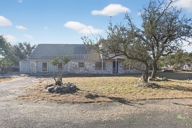 103 N High Dr, Kerrville, TX 78028