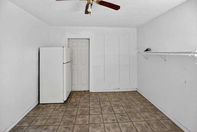 103 N High Dr, Kerrville, TX 78028