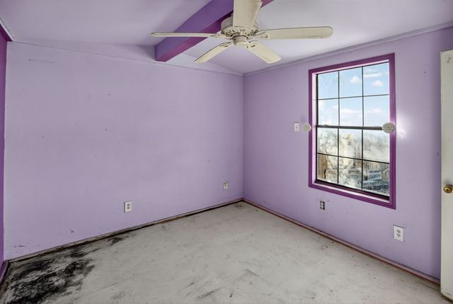 103 N High Dr, Kerrville, TX 78028