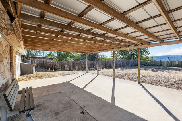 103 N High Dr, Kerrville, TX 78028