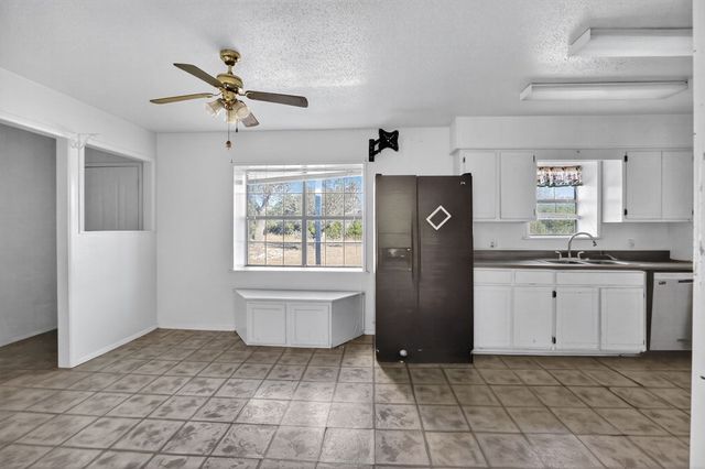 103 N High Dr, Kerrville, TX 78028