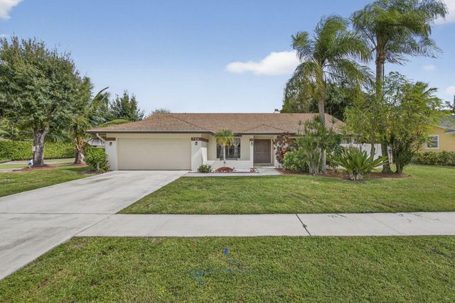 798 Blueberry Drive, Wellington, FL 33414