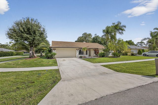 798 Blueberry Drive, Wellington, FL 33414