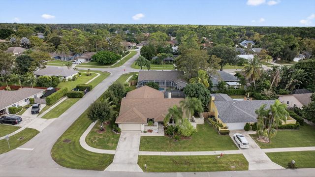 798 Blueberry Drive, Wellington, FL 33414