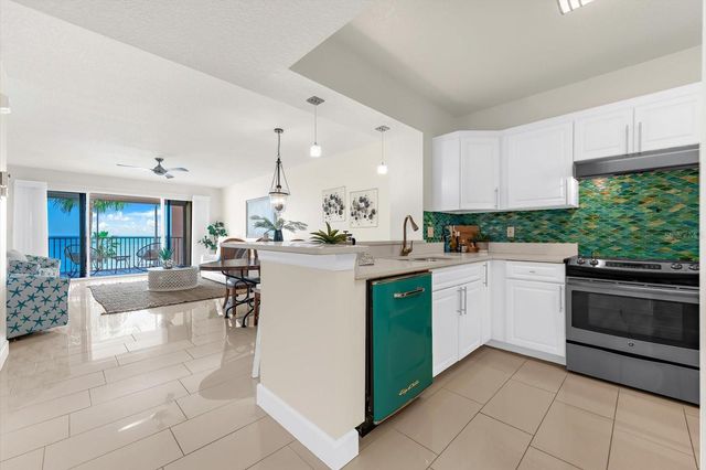 16500 GULF BOULEVARD 352, North Redington Beach, FL 33708