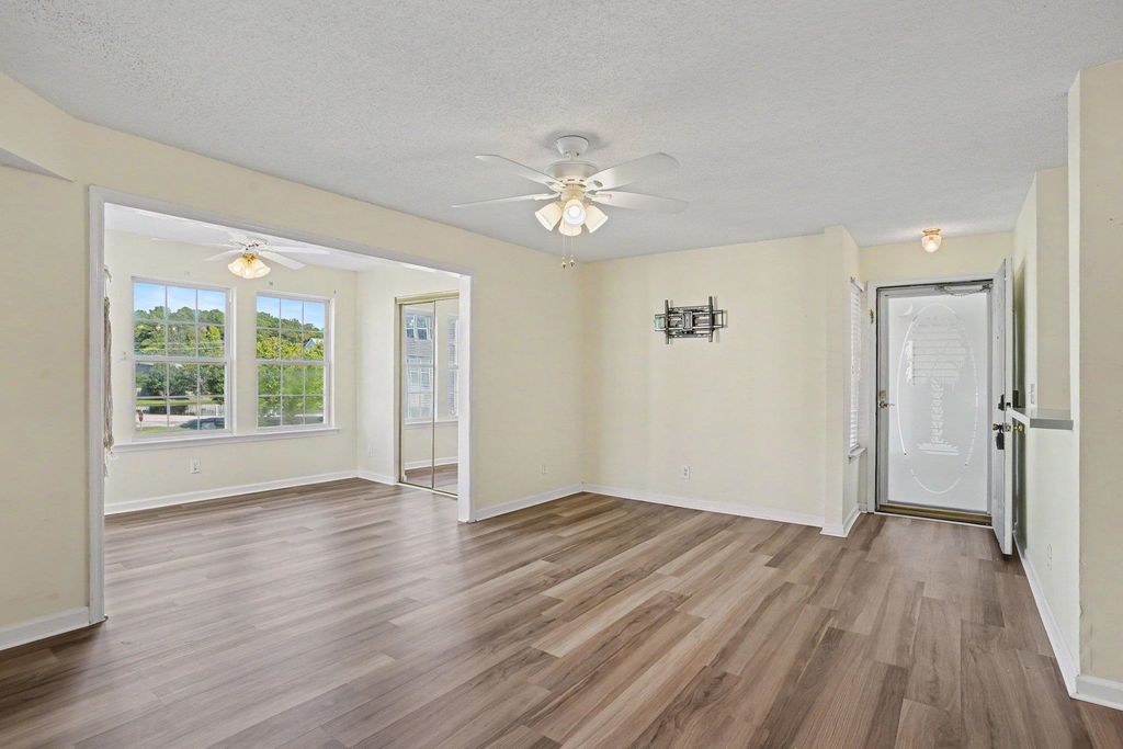 8642 S Bridge Dr Apt F, Myrtle Beach, SC 29575 — photo 2