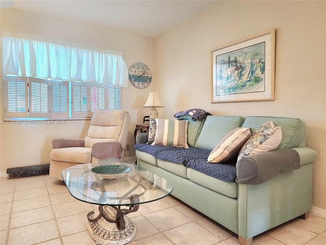 1504 S Surf Rd 57, Hollywood, FL 33019