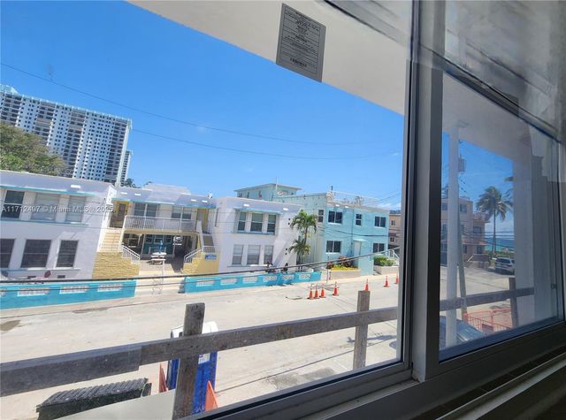 1504 S Surf Rd 57, Hollywood, FL 33019