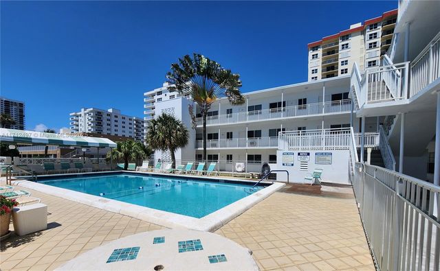 1504 S Surf Rd 57, Hollywood, FL 33019