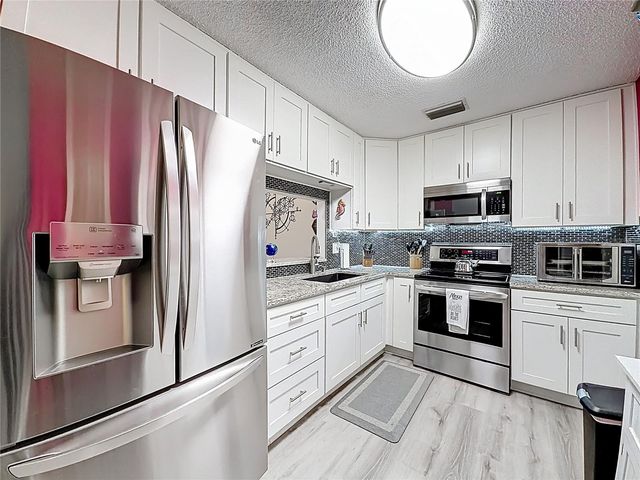 502 BOUGH AVENUE, Clearwater, FL 33760