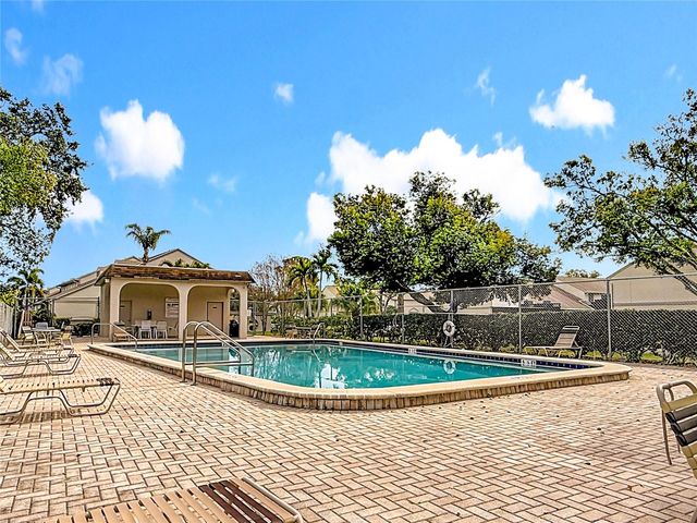 502 BOUGH AVENUE, Clearwater, FL 33760