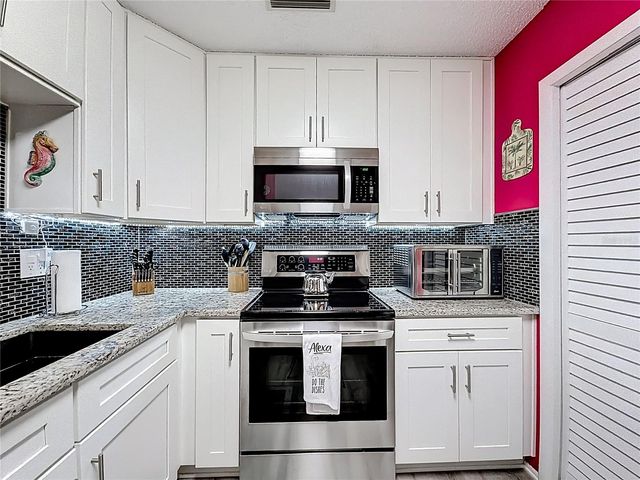 502 BOUGH AVENUE, Clearwater, FL 33760