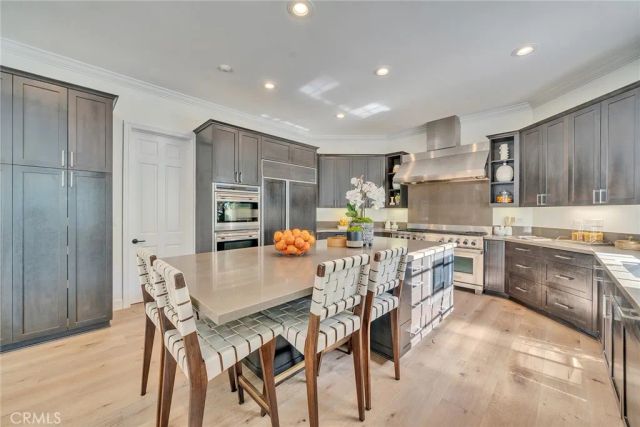 5451 Newcastle Lane, Calabasas, CA 91302