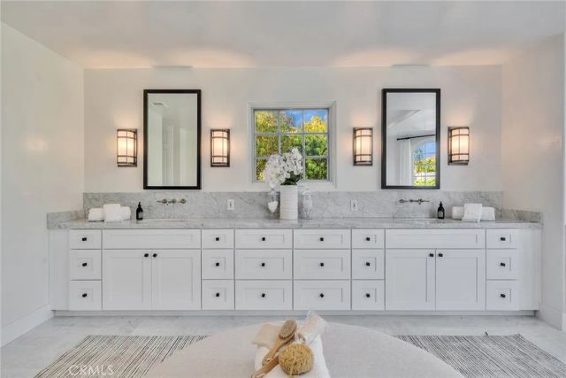 5451 Newcastle Lane, Calabasas, CA 91302