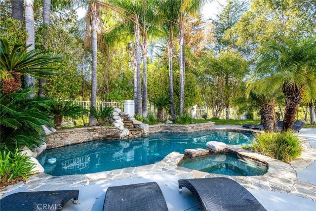 5451 Newcastle Lane, Calabasas, CA 91302