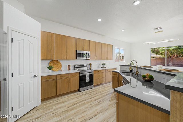 16812 W OCOTILLO Street, Surprise, AZ 85388