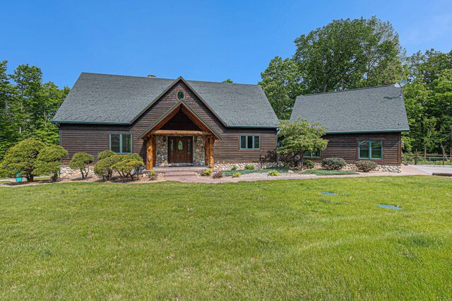 5575 M 72, Williamsburg, MI 49690
