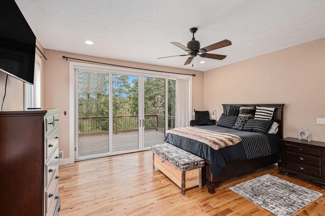 5575 M 72, Williamsburg, MI 49690