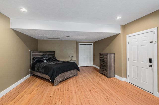 5575 M 72, Williamsburg, MI 49690