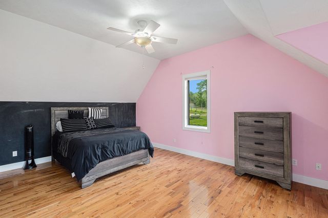 5575 M 72, Williamsburg, MI 49690