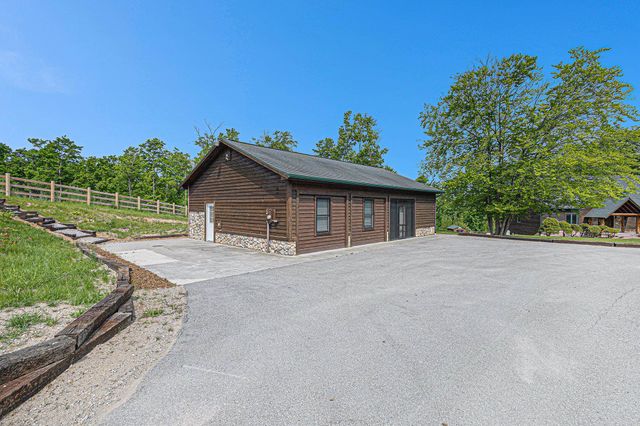 5575 M 72, Williamsburg, MI 49690