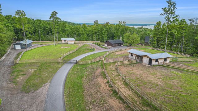 5575 M 72, Williamsburg, MI 49690