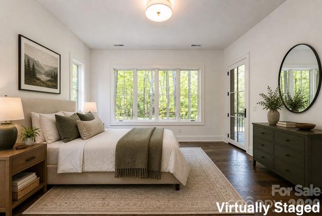 99 Little Cherokee Ridge, Hendersonville, NC 28739