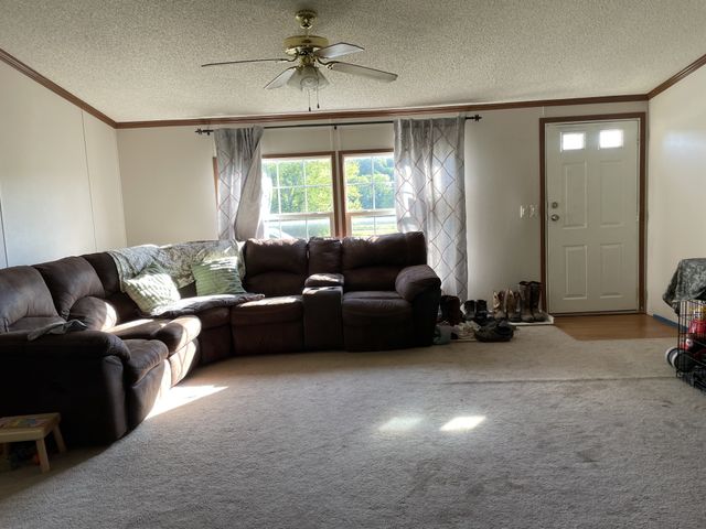 2450 W Leatherwood Rd, Cumberland Furnace, TN 37051