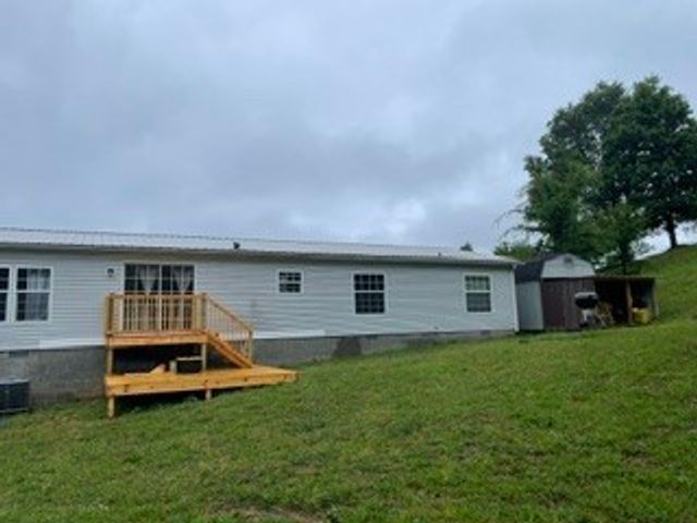 2450 W Leatherwood Rd, Cumberland Furnace, TN 37051