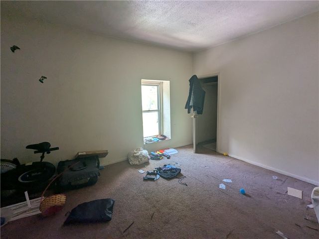 132 Leneake St, Wilkins Twp, PA 15145