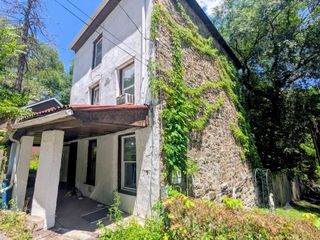 132 Leneake St, Wilkins Twp, PA 15145
