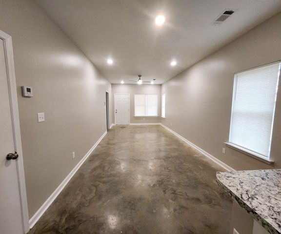 1249 MARKSMAN ST, Memphis, TN 38106